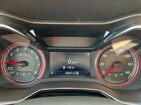 Used 2022 Chevrolet TrailBlazer RS w/ Sun and Liftgate Package AWD/4WD image 2