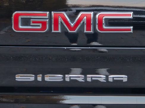 Used 2022 GMC Sierra 1500 AT4X image 41