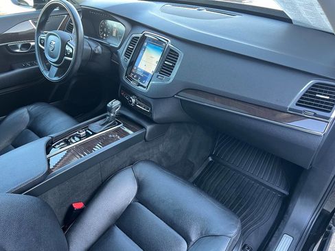 Used 2019 Volvo XC90 T6 Momentum w/ Protection Package image 20