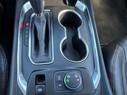 Used 2020 Chevrolet Traverse Premier image 25