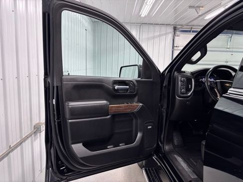 Used 2021 Chevrolet Silverado 1500 High Country w/ Safety Package II AWD/4WD image 14