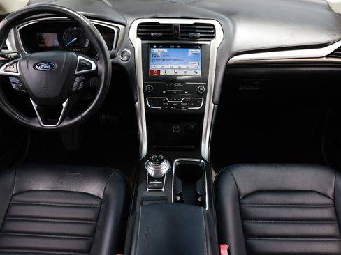 Used 2019 Ford Fusion SEL FWD image 21