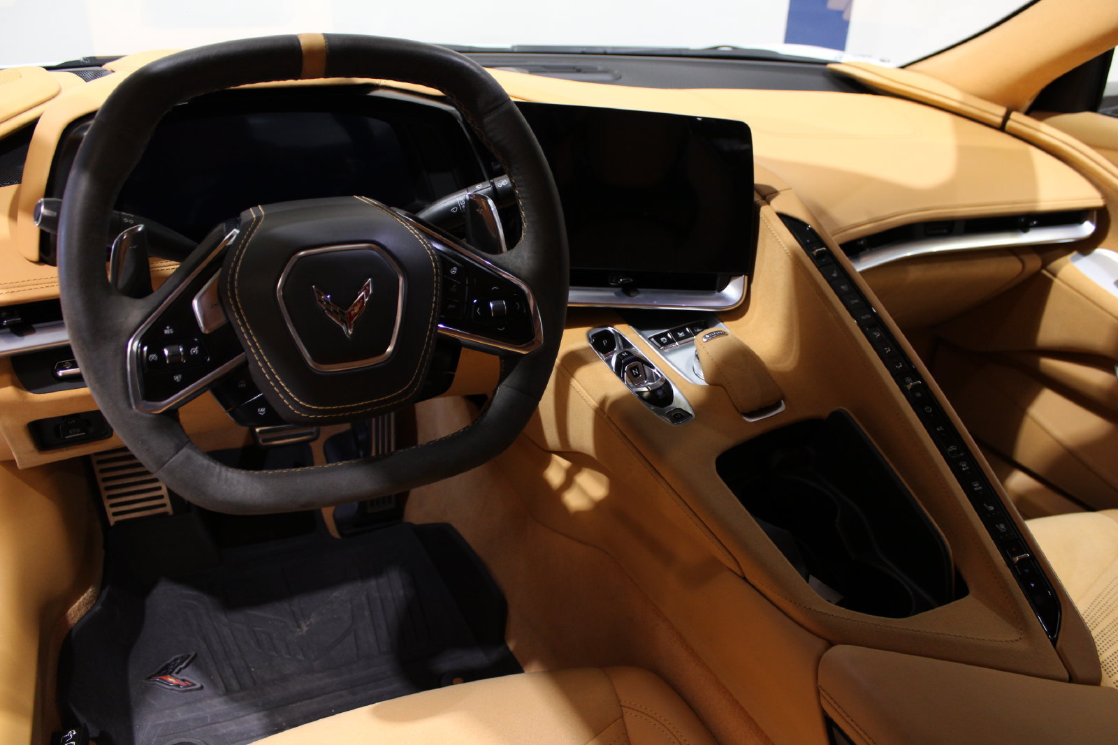 Used 2023 Chevrolet Corvette Stingray Premium Cpe w/ Z51 Performance Package RWD image 41