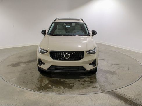 New 2026 Volvo XC40 B5 Ultra w/ Climate Package image 8