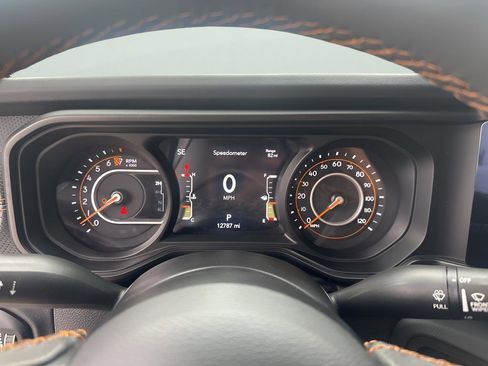 Certified 2024 Jeep Gladiator Mojave image 33