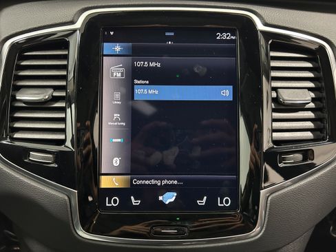 Used 2021 Volvo XC90 T8 Inscription AWD/4WD image 5
