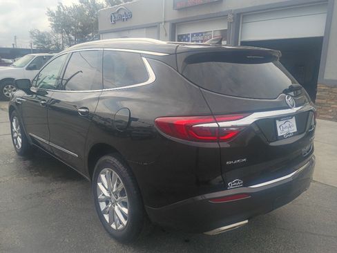Used 2018 Buick Enclave Premium w/ Experience Buick Package AWD/4WD image 8
