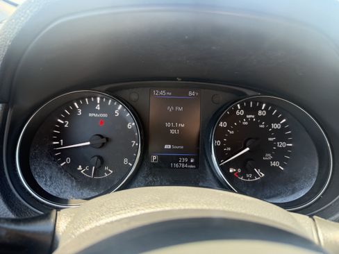 Used 2020 Nissan Rogue SL w/ Premium Package FWD image 13