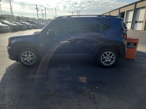 Used 2021 Jeep Renegade Latitude image 4
