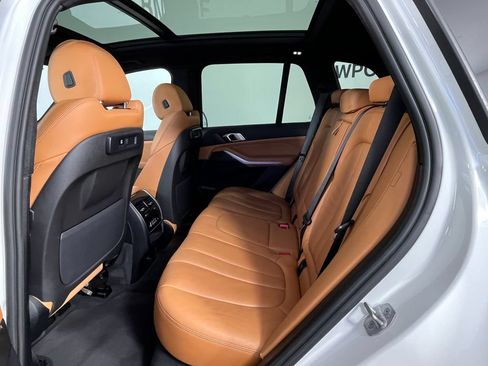 Used 2022 BMW X5 xDrive40i w/ M Sport Package AWD/4WD image 22