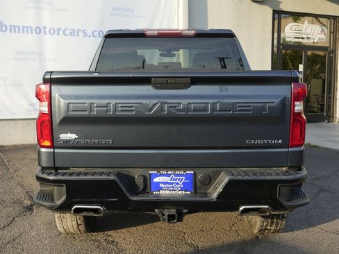 Used 2019 Chevrolet Silverado 1500 Custom Trail Boss w/ Custom Convenience Package AWD/4WD image 6