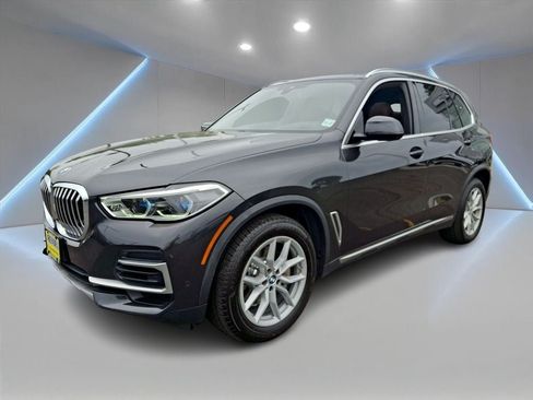Used 2023 BMW X5 xDrive40i w/ Executive Package AWD/4WD image 3