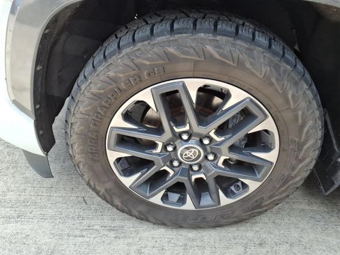 Used 2023 Toyota Sequoia Limited AWD/4WD image 4