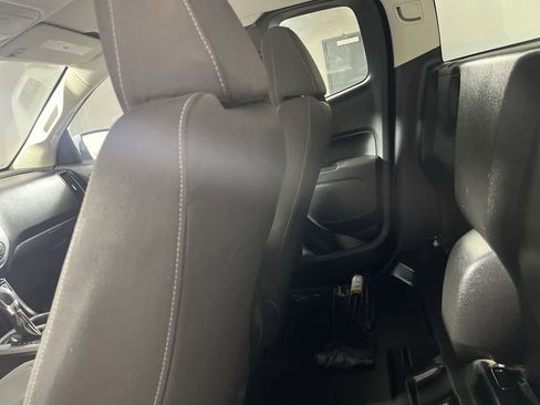 Used 2022 Chevrolet Colorado LT w/ Fleet Safety Package image 24