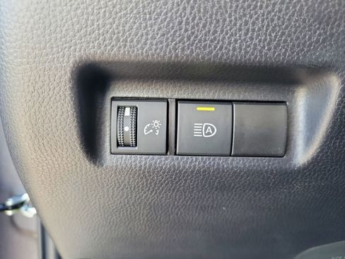 Used 2025 Toyota RAV4 LE image 29