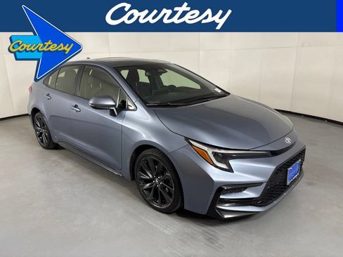 Used 2024 Toyota Corolla SE w/ SE Premium Package FWD image 1