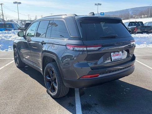 New 2026 Jeep Grand Cherokee Limited w/ Limited Altitude Package AWD/4WD image 5