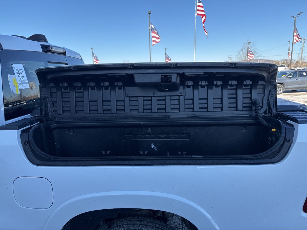 Used 2025 RAM 1500 Limited AWD/4WD image 18