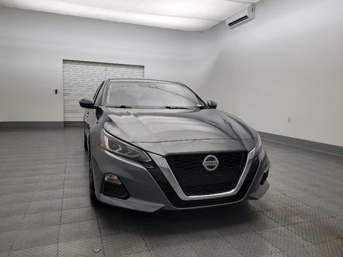 Used 2021 Nissan Altima 2.5 SV FWD image 14