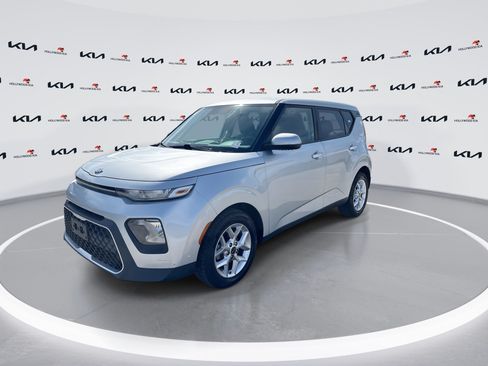 Used 2020 Kia Soul S FWD image 4