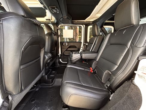 Certified 2023 Jeep Wrangler Sahara w/ Cold Weather Group image 40