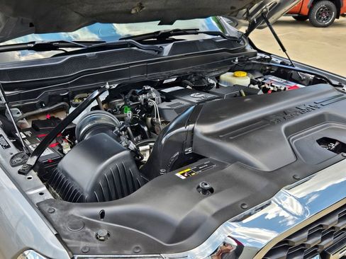 Used 2024 RAM 2500 Big Horn AWD/4WD image 30
