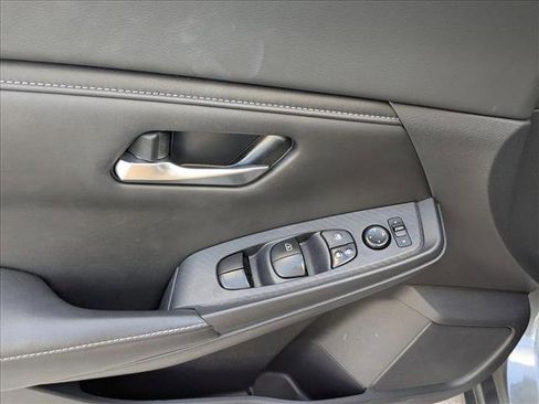 Certified 2022 Nissan Sentra SV w/ All-Weather Package image 8