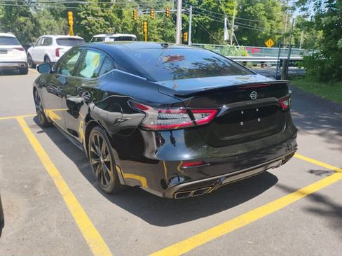 Used 2021 Nissan Maxima SR w/ Sport Mat Group FWD image 5