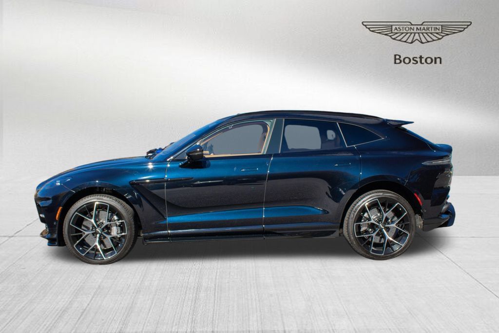Used 2025 Aston Martin DBX 707 AWD/4WD image 3