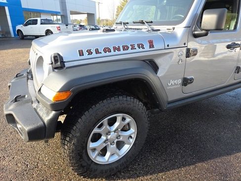 Used 2021 Jeep Wrangler Unlimited Islander w/ Uconnect 4C Nav & Sound Group image 30