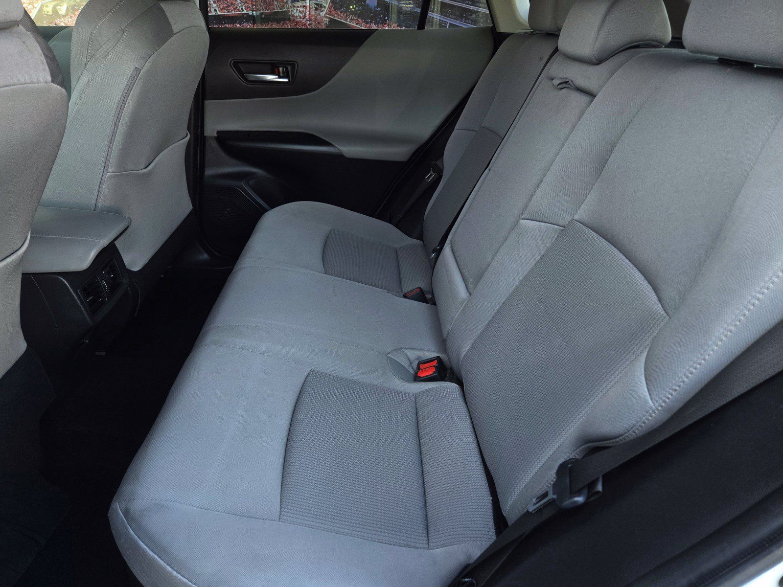Used 2022 Toyota Venza LE AWD/4WD image 11
