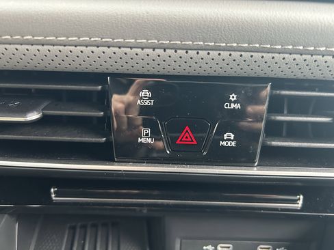 Certified 2025 Volkswagen Atlas Cross Sport SEL R-Line image 15