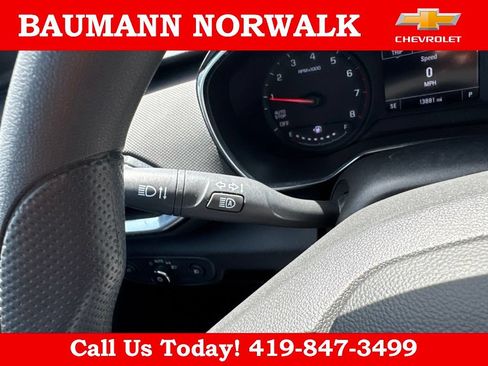 Used 2023 Chevrolet TrailBlazer LT FWD image 26