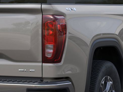 New 2026 GMC Sierra 1500 SLE w/ Preferred Package image 23