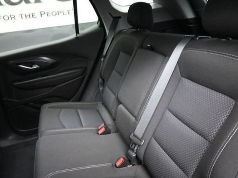 Used 2023 GMC Terrain SLE w/ Driver Convenience Package FWD image 20
