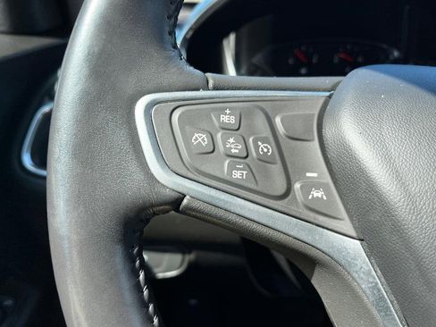 Used 2022 Chevrolet Equinox LT image 16