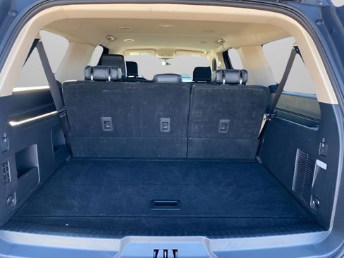 Used 2024 Ford Expedition Max XLT image 32