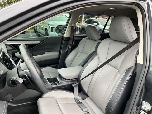 Used 2023 Subaru Outback Limited AWD/4WD image 19