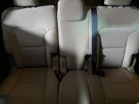 Used 2016 Ford Explorer Base image 13