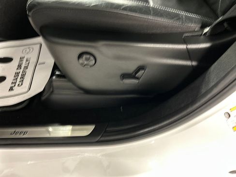 Used 2021 Jeep Grand Cherokee Limited w/ Quick Order Package 28K 80th image 13