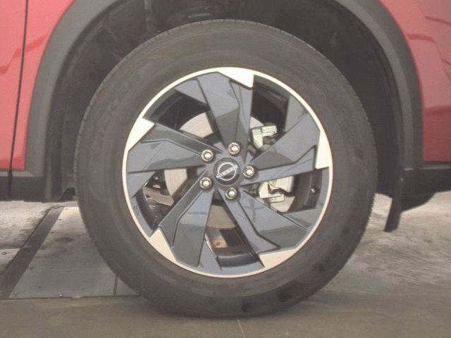 Certified 2026 Nissan Rogue SV FWD image 7