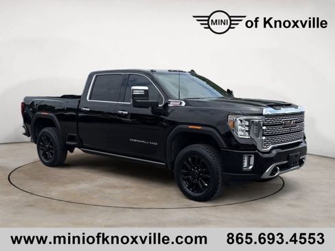 Used 2023 GMC Sierra 2500 Denali w/ Denali Black Diamond Edition AWD/4WD image 1