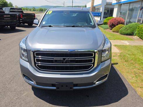 Used 2019 GMC Yukon SLT AWD/4WD image 9