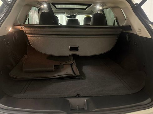 Used 2024 Nissan Murano Platinum w/ Cargo Package image 25