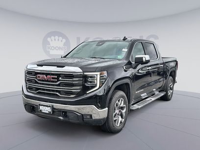 New 2026 GMC Sierra 1500 SLT w/ SLT Premium Package