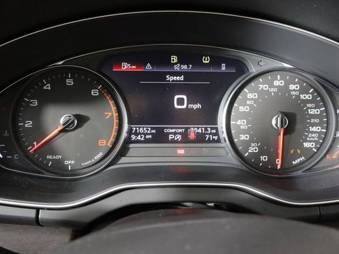 Used 2021 Audi Q5 2.0T Premium w/ Convenience Package AWD/4WD image 11