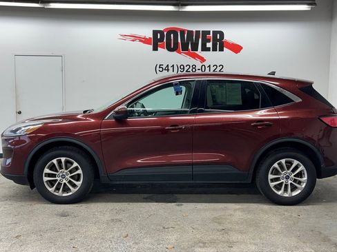 Used 2021 Ford Escape SE image 6