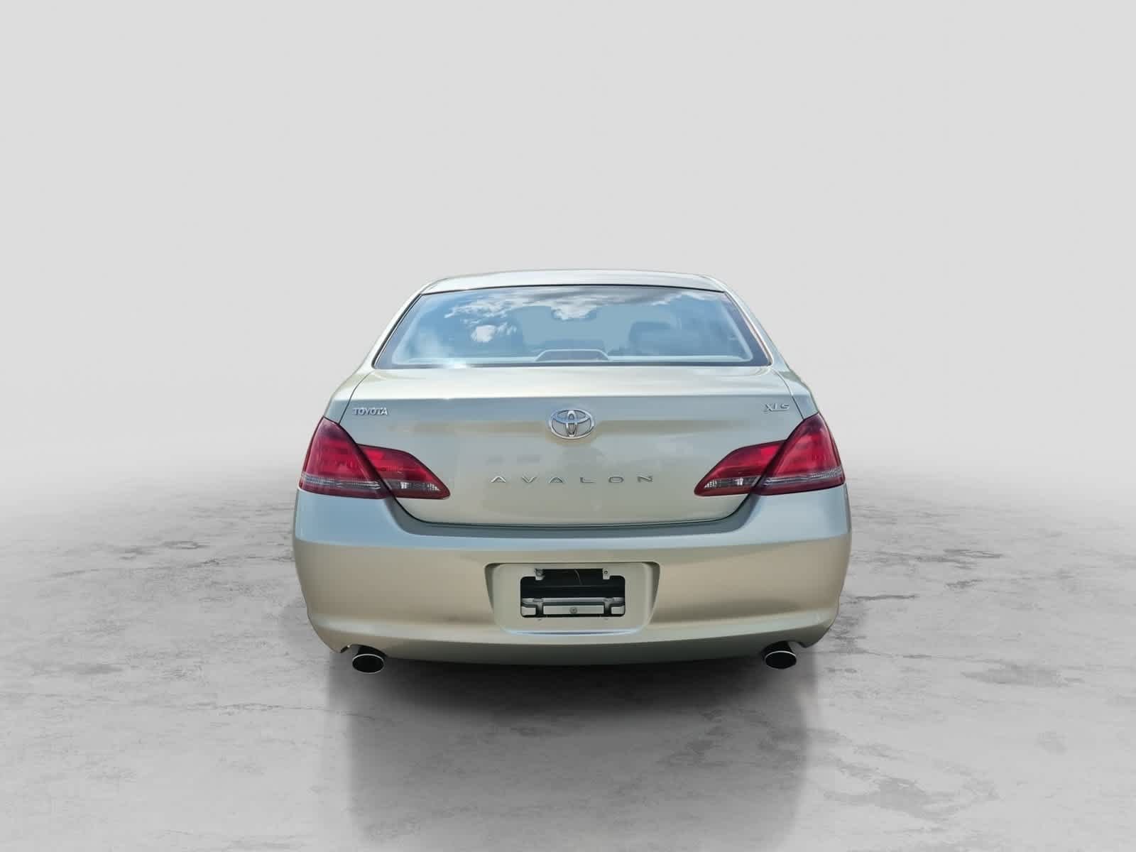 Used 2008 Toyota Avalon XLS FWD image 7