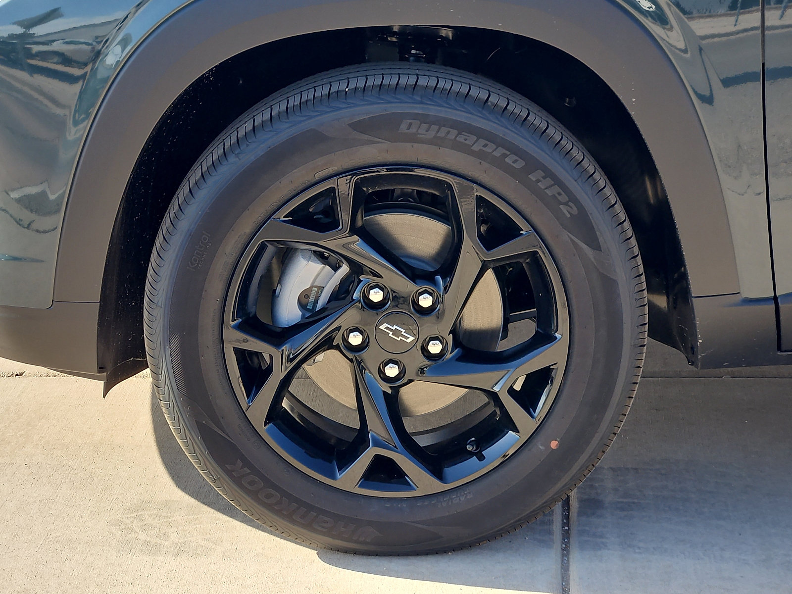 New 2026 Chevrolet Trax LT w/ Driver Confidence Package FWD image 9