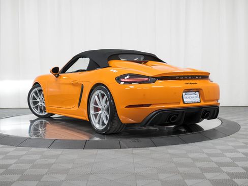 Certified 2021 Porsche 718 Boxster Spyder image 40